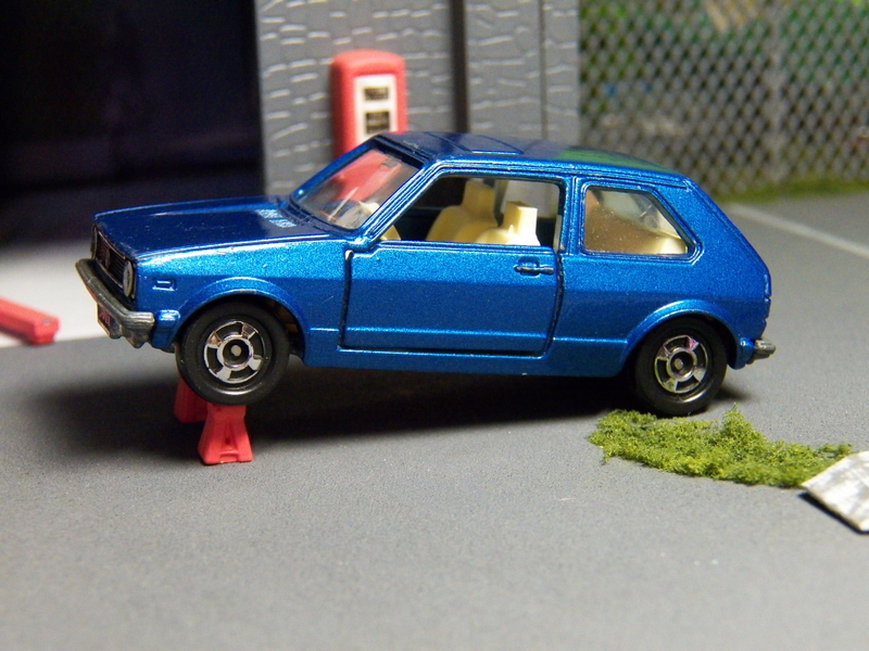 Illustration for article titled Tomica 1:56 VW Golf GLE "Goes Like... Excellent?"